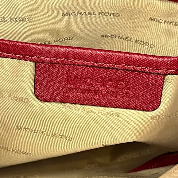 Michael Kors Red Jet Set Large Zip Tote -  Saffiano Leather w/ Dustbag - Picture 5 of 13
